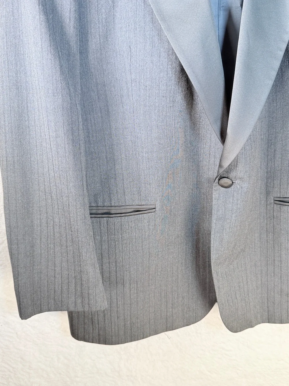 Yves Saint Laurent Vintage Men’s Gray Pinstripe Tuxedo Jacket Satin Lapel 40R